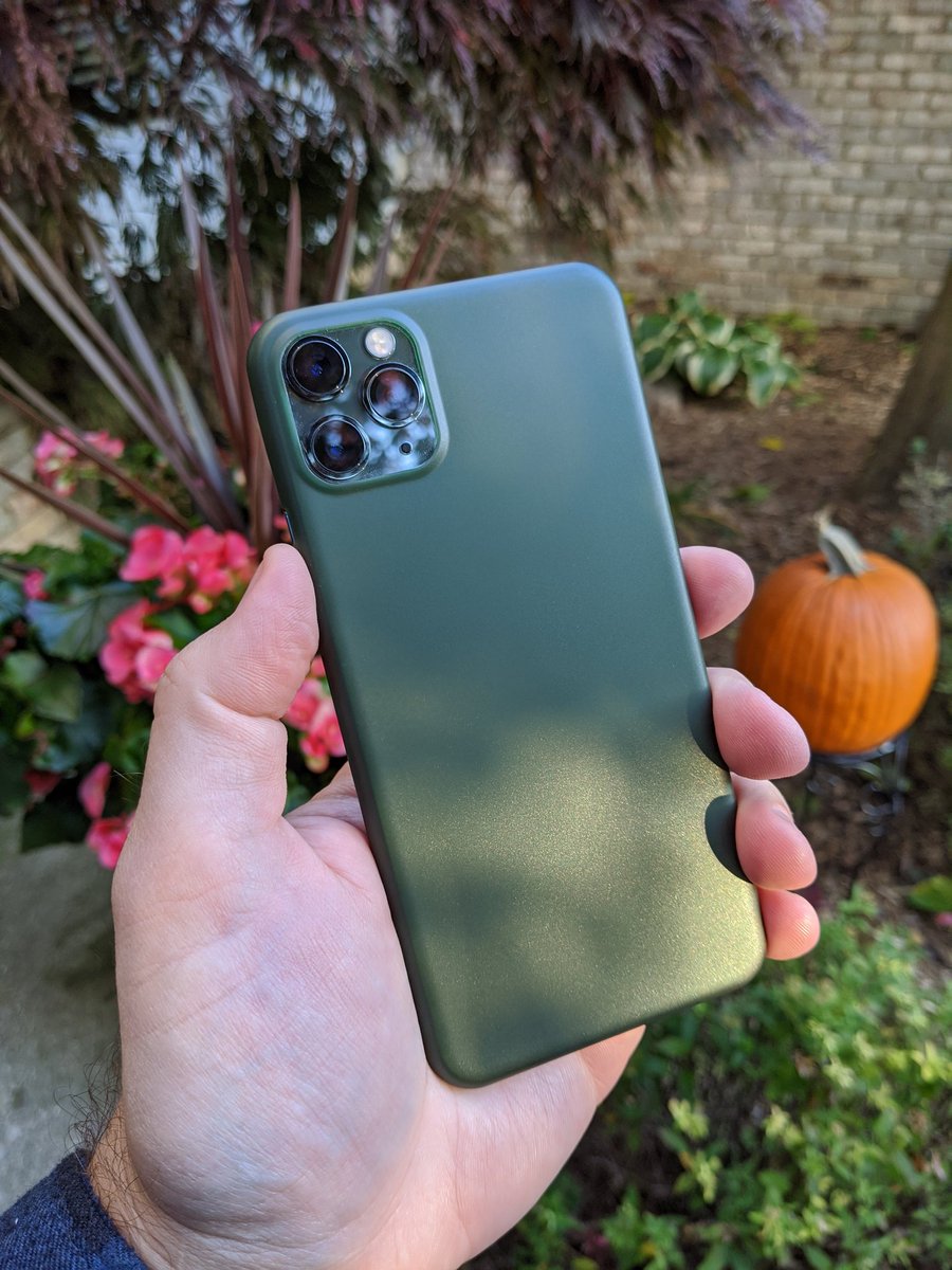 DetroitBORG's tweet image. Perfect match for that iPhone 11 Pro Midnight Green color. @TotalleeCase