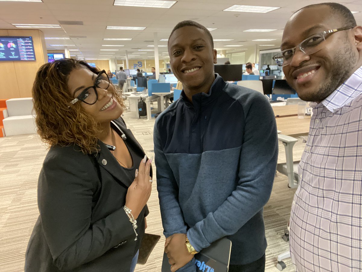 CALIDESIGNS1's tweet photo. Checking out our B2B Development Program in Dallas #lifeatatt #designer https://t.co/6JnutfgBnW