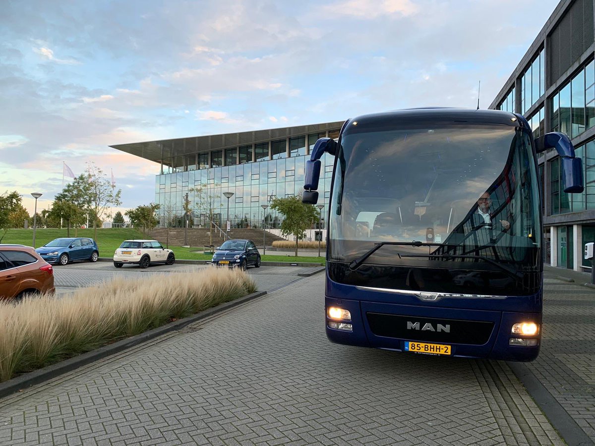 OndernemendLL's tweet photo. Bezoek aan Kantoor van de Toekomst ING #ondernemendll meer foto’s op Instagram en Facebook! https://t.co/ej3pREtJye