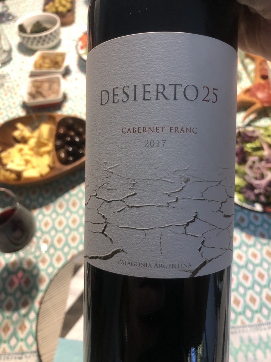 BertaSalchicha's tweet photo. Excelente la recomendación de @DimeQueBebes para el almuerzo del día de la madre @BdgadelDesierto #desierto25 #CabernetFranc https://t.co/XSYeOhCVMC