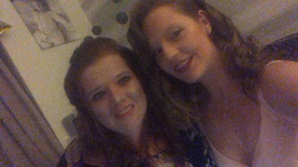 Steph_Scanlan89's tweet photo. No Filter Needed For My Bestie and I 😍💋  #bestfriends  #friendshipgoals https://t.co/VoWcDdIJcr