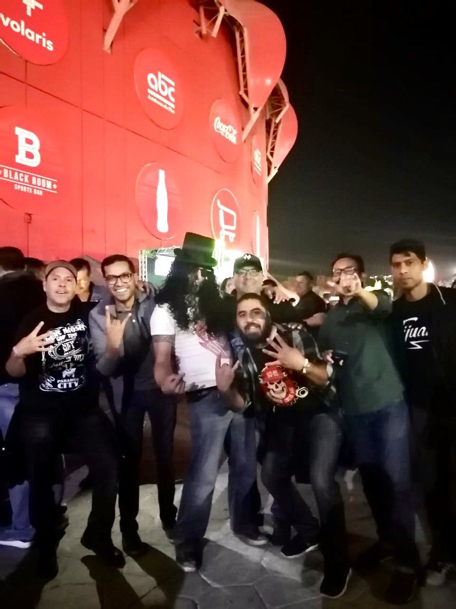 victorgjaime's tweet photo. Con Slash... según el jajaja https://t.co/JJQUltTbUh