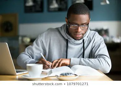 ClaySnyder14's tweet photo. @DigibodyR "Writing is easy, all you have to do is cross out all the wrong words." -Mark Twain https://t.co/LzQu2EUHyw