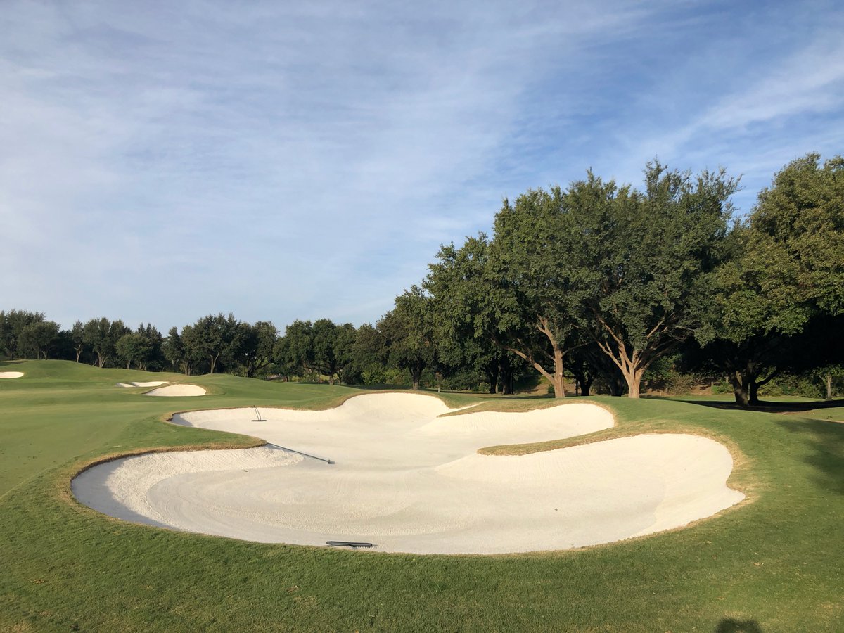 Premier White is just showing off!! #tpclascolinas #premiersand #turfmaterials