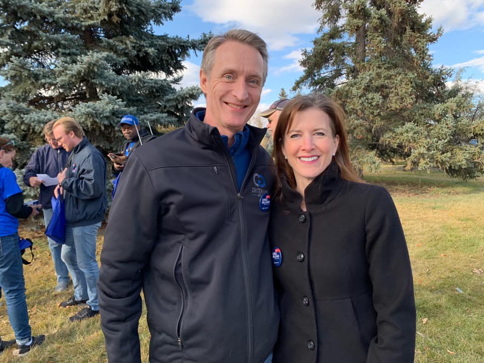 GregMcLeanYYC's tweet photo. Alberta Minister and MLA @tanya_fir came with me on one of the last doorknock outings of the campaign, this time in Elboya. I appreciate her support all the way through. #victoryisknocking #cpc #calgarycentre #gregmclean #election2019 #cdnpoli https://t.co/nFltMobDnR