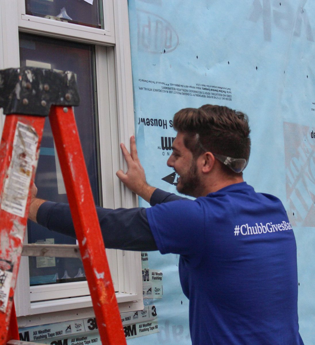 ChubbNA's tweet photo. As part of @doubleicf Week of Giving, some of our Philadelphia-based employees worked alongside @HabitatPhilly. Thank you to everyone who volunteered! #ChubbGivesBack #IICFWeekofGiving #EveryHabitatHand https://t.co/rjB7g2Uqve