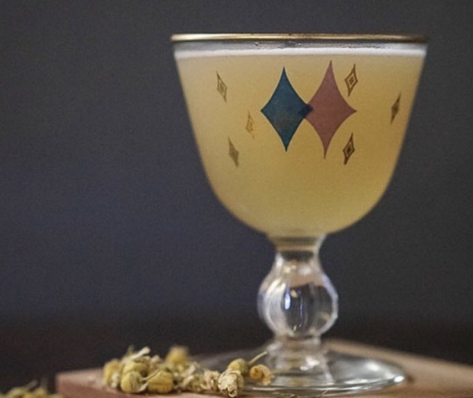 Today’s #Bittercube #drinkoftheday - Crème de Flora Sour #MondayMotivation #spiritsenlivened ow.ly/x9eo30p2nA2 <a href="/heirloomliqueur/">Heirloom Liqueurs</a>