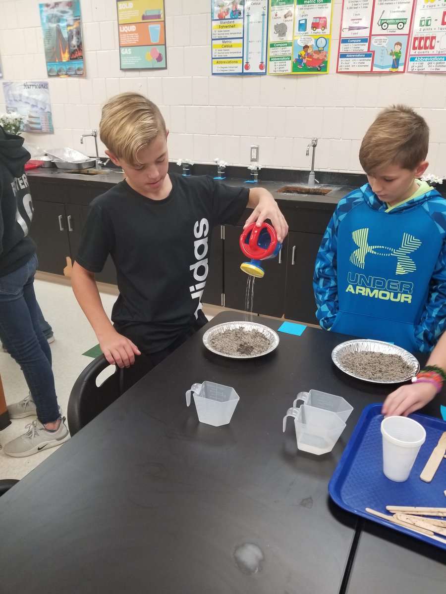 MrsATower's tweet image. More investigating fun learning about soil conservation. #twolves7pride