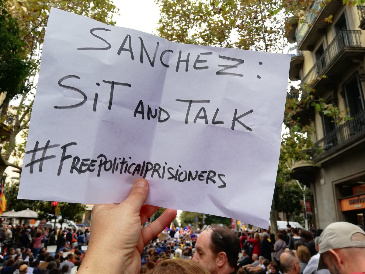 karmeta1971's tweet image. Pedro Sánchez la democràcia consisteix en dialogar i respectar els drets
#SpainSitAndTalk