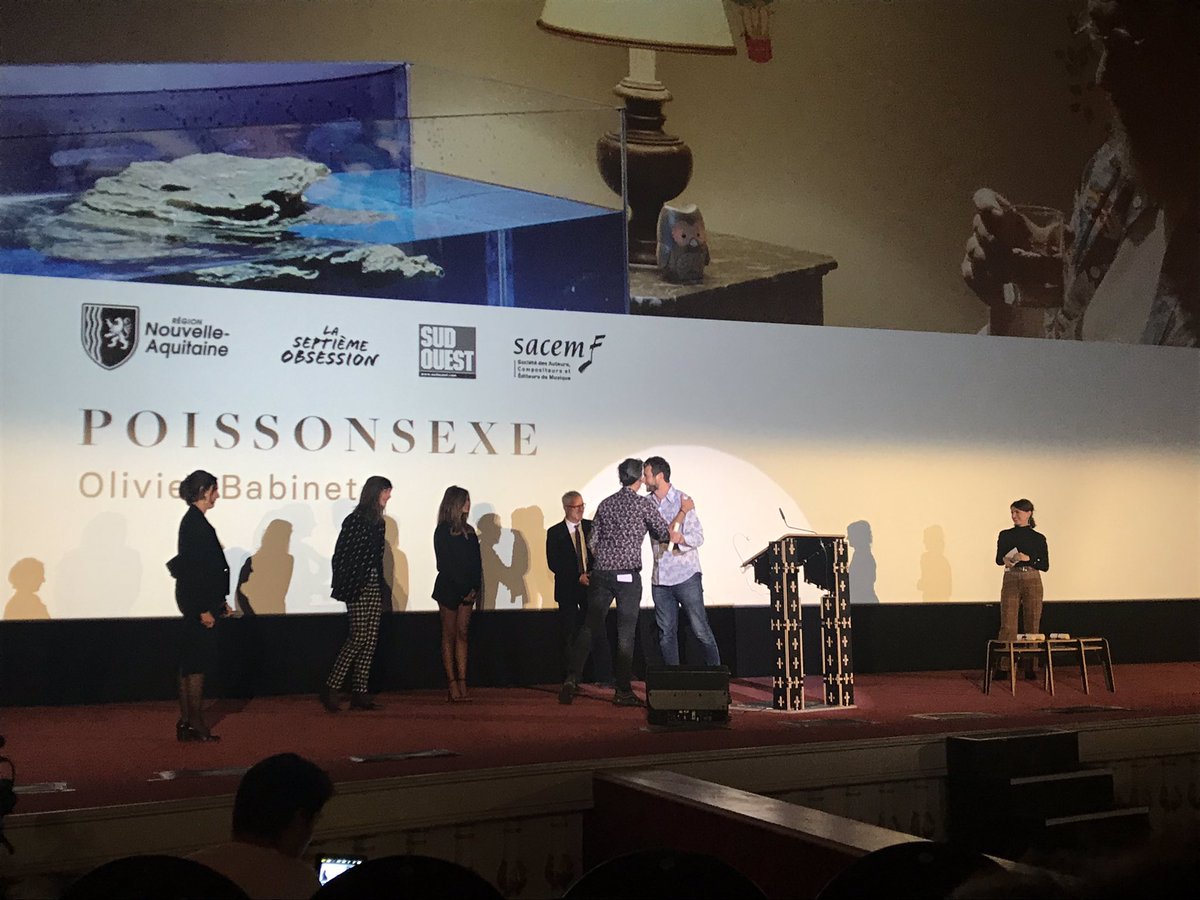 ALCA_NAquitaine's tweet photo. « Poissonsexe » d’Olivier Babinet, soutenu par la Région @NvelleAquitaine et accompagné par ALCA, Mention competition long métrage @fifib33, remis par @ericcorreia #FIFIB2019 https://t.co/vgfbmYV7TP