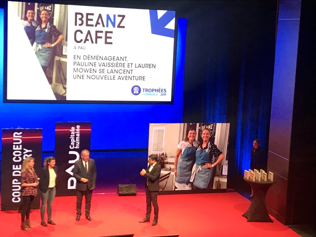 celineld64's tweet photo. Trophées du commerce @CCIPauBearn coup de cœur du jury: le Bean’z Café ! https://t.co/3kEvoGBNoS