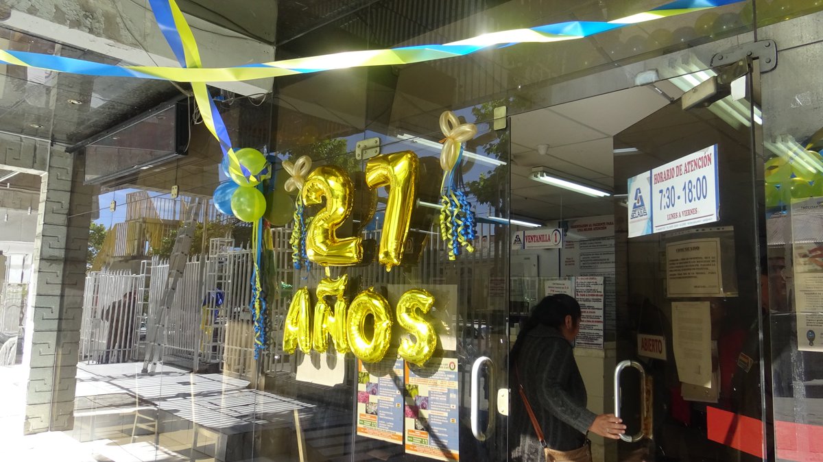 FacUmsa's tweet photo. #FelicidadesInstitutoSELADIS‼️🥳
👩‍🔬👨‍🔬🧪🦠🧬💉🔬👩‍🔬👨‍🔬🧪🦠🧬💉🔬
***** 27 años *****
Este Instituto realiza pruebas de especialidad de baja, media y alta complejidad en la Áreas de Bioquímica Clínica y Química Farmacéutica.

#BioFar_la_mejor
#UMSA_la_mejor https://t.co/xt6W0ptRFA