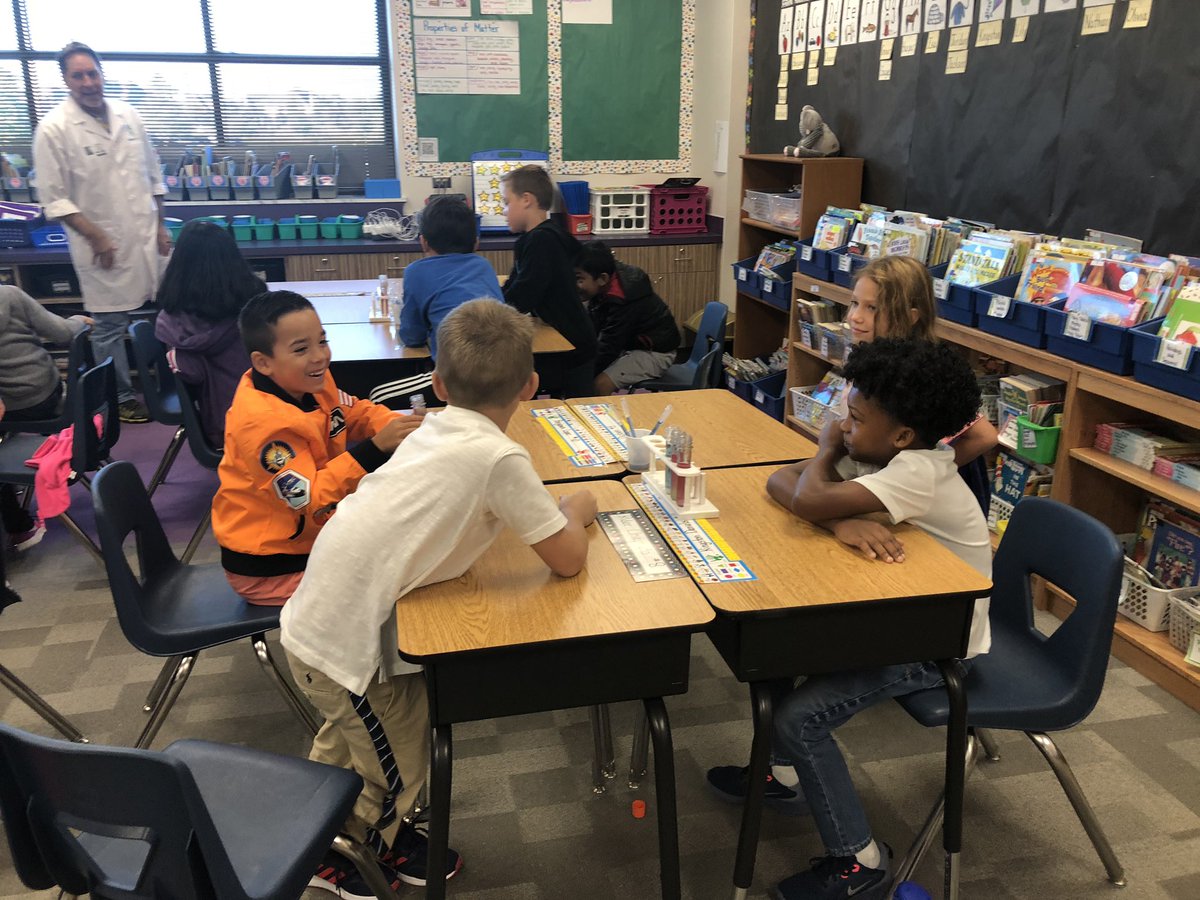 Andersonlearns's tweet photo. High Tech High Touch is here today! https://t.co/o8mtDgDzBC