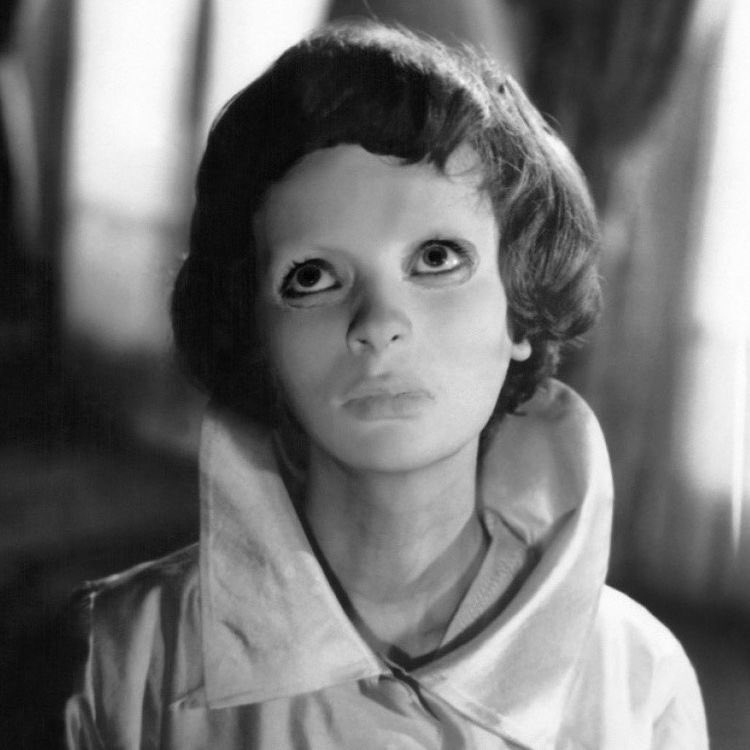 Miss_Sweetkatz's tweet image. Édith Scob (21 October 1937 – 26 June 2019) #EdithScob #BornOnThisDay