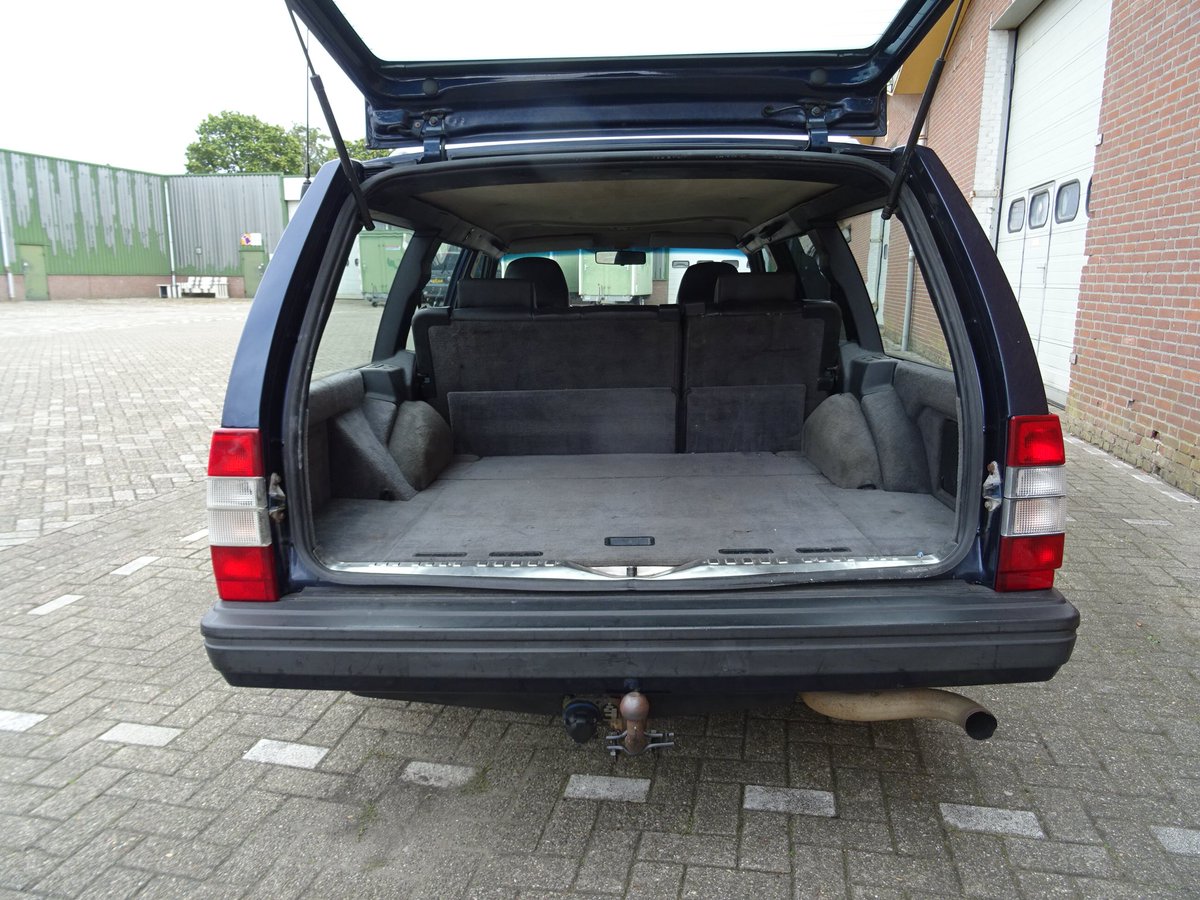 Wimsclassics's tweet photo. #prachtige #Volvo 940 te koop @GezelligeMeuk #auto #blauw #station #kwaliteit #betrouwbaar #veilig #rijden #genieten https://t.co/suare7YUpk
