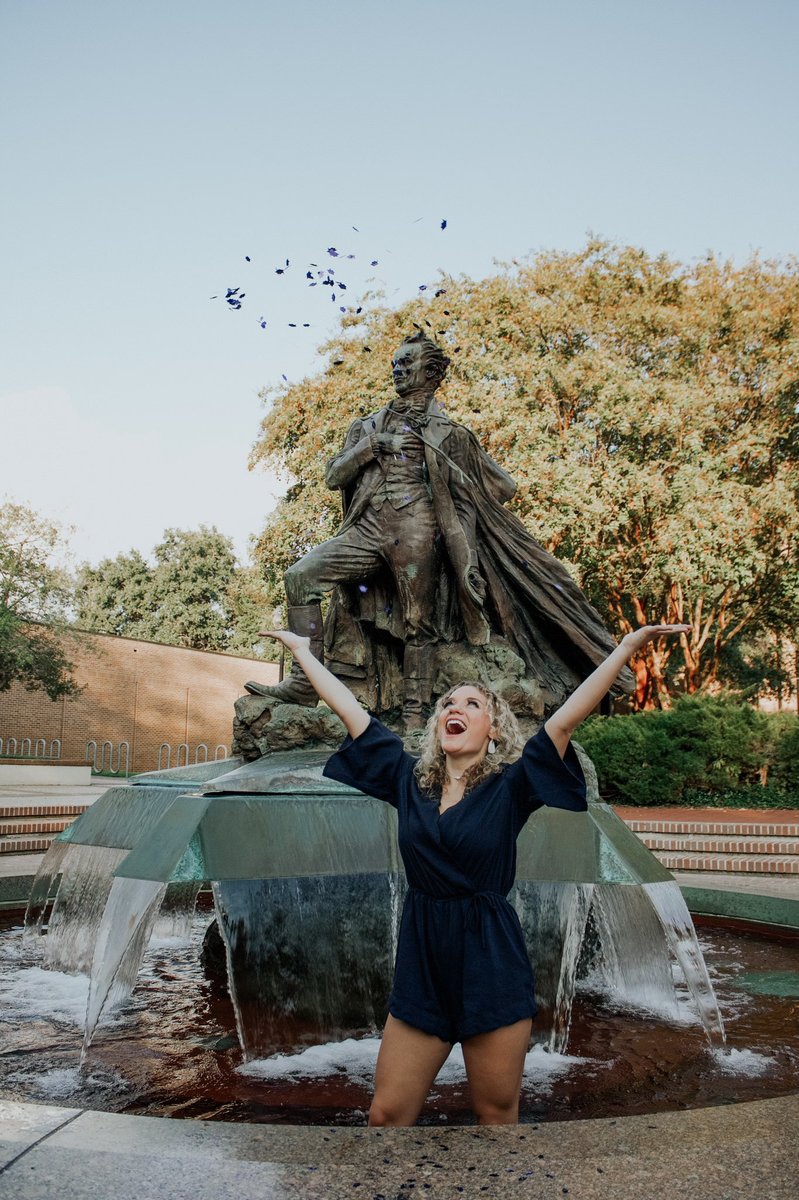 gabrielleczapla's tweet photo. HIRE ME lol π€©
Grad pics have to be my fav to shoot
@SFAQuestions #sfa19 #sfa20 https://t.co/eYVav6BZiB