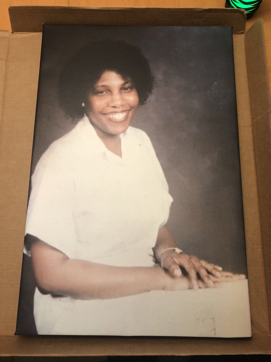 BiggsDoneEm's tweet photo. My mother’s mural that my love got made for me🤞🏾💯 she finds new ways to surprise me and she knew it would mean a lot to me I’m forever grateful🖤 #RIPMaDuke👼🏾 https://t.co/GwZRztkr48