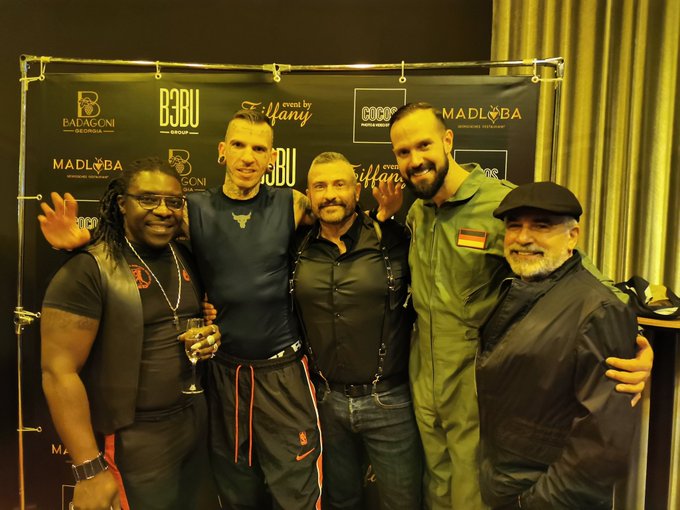 4 pic. Fotocom axel Berlín hustlaball 2019 @VadimRomanovXXX @drewdixonxxx @andystaroficial @ArmondRizzo2