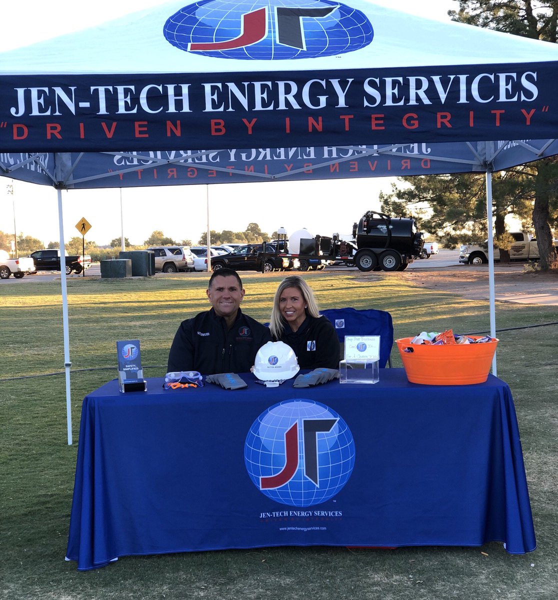 jentechenergy's tweet photo. #HoganParkGolfCourse
#SargesOilandGasShootout
#Midland
#GabriellasSmiles
#RoyalRangers
#JenTech
#SafetySimplified https://t.co/eosYREtdyF