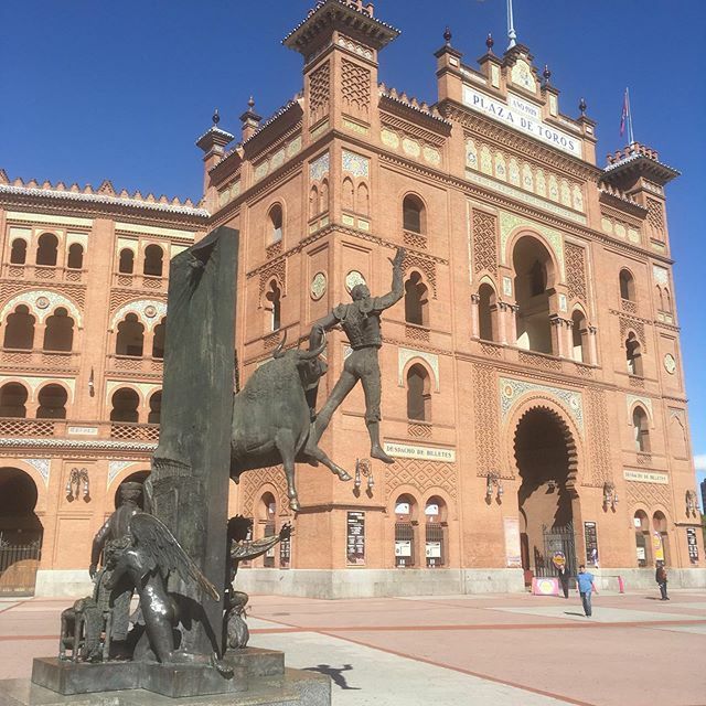 KVandebo's tweet photo. Plaza de Toros. First visit ever to an arena still in use. #corrida #torrero #madrid #ole #españa https://t.co/fIx02BHhwi https://t.co/g8i9nRDbX4