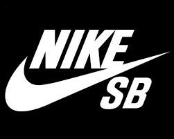 thinkwithwitt's tweet photo. Engagement Marketing 101: Don’t be a fair-weather friend, develop meaningful relationships with youth audiences. Even Nike thought couldn't just jump in and deliver footwear without knowing their audience, they tried before getting it right with #NikeSB and failed. #youthculture https://t.co/tMYx59m0rJ