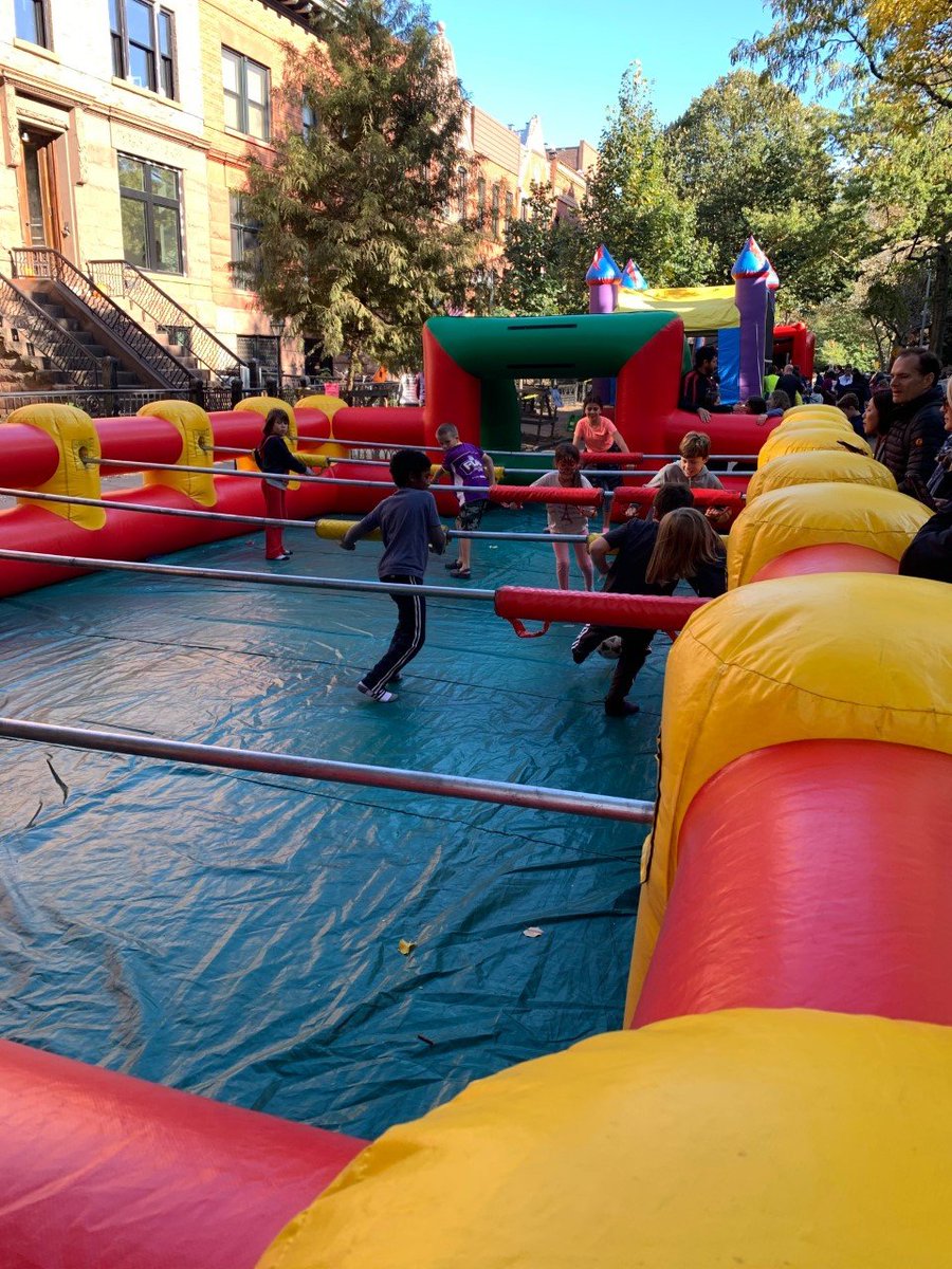 NYPD78Pct's tweet photo. Neighborhood Coordingation Officer Marzano along with steady sector B officers Ebraheem and Wallace attending the PS 107 Fall Festival #neighborhoodpolicing #78Precinct https://t.co/mHj7vhtGvX