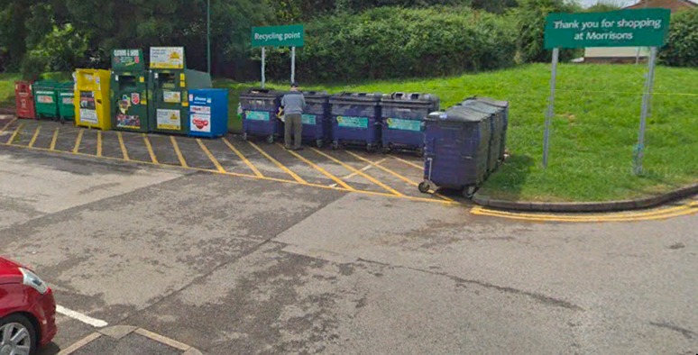 iajg's tweet photo. @PhilHarvey_UK @Google @HANTSAR @biu_group I'll kick off with Anchorage Park below.   Tried first with the one at the fantastic Southwick @TheOldBrewhouse , but has a wall blocking a street view picture of it. https://t.co/gxTDh6ers4
