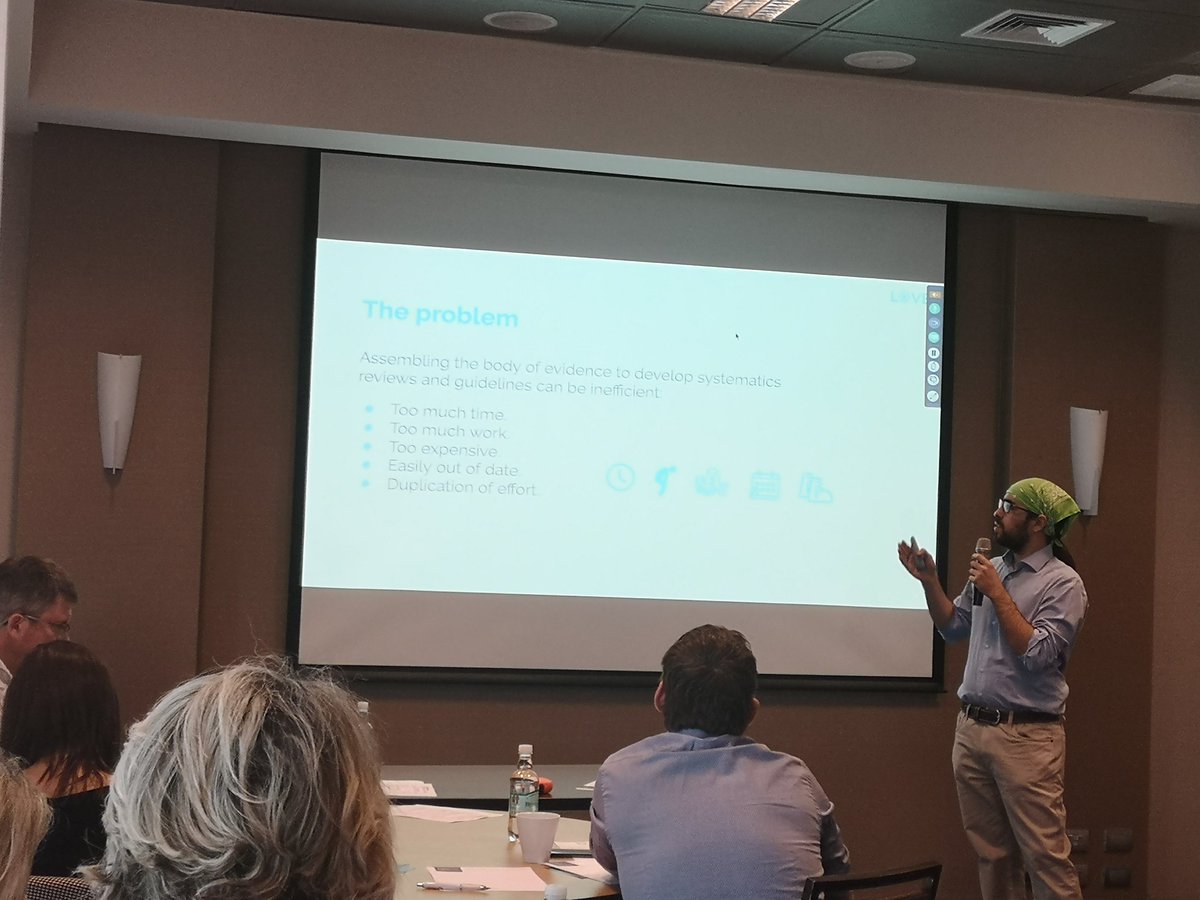 carole_lunny's tweet photo. Juan presenting on behalf of Gabriel Rada on Living-Overview of the Evidence (LOVE) 
@CochraneChile @cochranecollab @cochranemthds @cochranetrain #cochranetech https://t.co/t4wfazXA85