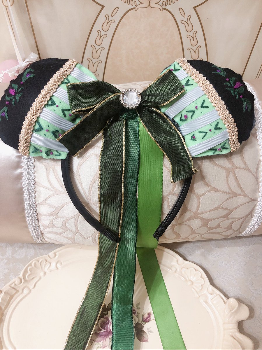 Hauntedmansionhina Disney Ears Princess Anna S Coronation Ver 戴冠式のアナのドレスをイメージして作ったカチューシャ 緑の配色と刺繍が堪らなく好き ディズニーハロウィン Dハロ アナと雪の女王 Frozen 戴冠式アナ Diy 手作り Hauntedmansionhina Disney Ears Princess Anna S Coronation Ver 戴冠式のアナのドレスをイメージして作ったカチューシャ 緑の配色と刺繍が堪らなく好き ディズニーハロウィン Dハロ アナと雪の女王 Frozen 戴冠式アナ Diy 手作り