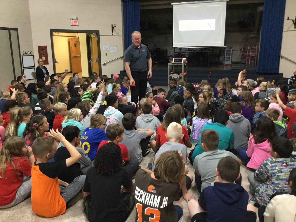 Kokosing Construction was here this morning as part of our “Future You” assemblies <a href="/BRN_Elementary/">Brown Elementary</a> this year! We will be highlighted new careers each month so students can start getting #readyfortomorrow ! Thanks for setting this up <a href="/3mrsbrown/">Courtney Brown</a> ! #brnfutureyou <a href="/KatiLMiller/">Kate Miller</a>