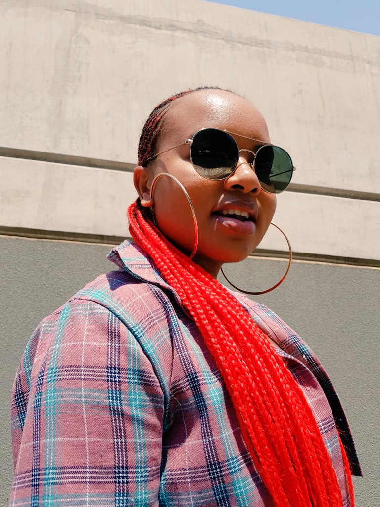 BridgetteM_10's tweet image. Rocked a @20fixTrends look @Yfm's #LYFE2019 😎👌🔥
Styled by @20fixwithodi 
#LYFE #YFM 

(Sports bra, sneakers, shades &amp;amp; accessories are mine)