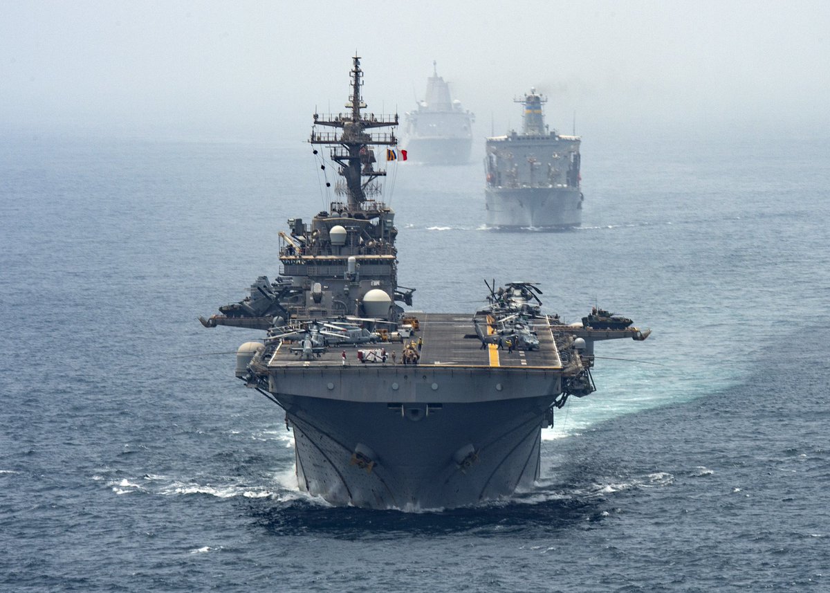 Straight ahead! 🚢
@USNavy ships #USSBoxer, #USNSTippecanoe, and #USSJohnPMurtha transit through the Strait of Hormuz in support of naval operations to ensure maritime stability and security in the region. #KnowYourMil