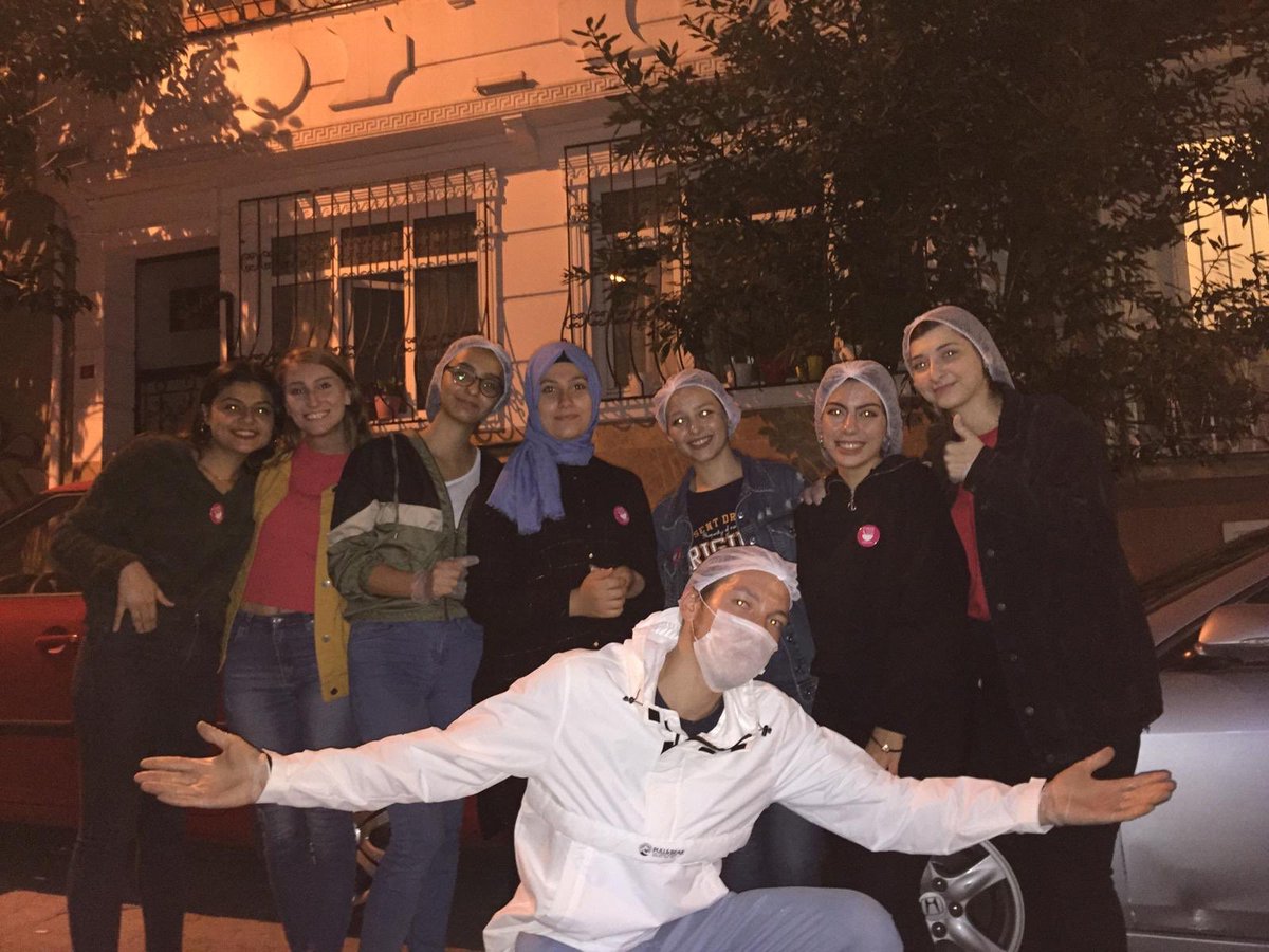 Marmara Değişim Kulübü olarak Çorbada Tuzun Olsun Derneği ile birlikte yardıma muhtaç vatandaşlarımıza çorba dağıtım faaliyetimizi gerçekleştirdik. 
<a href="/corbadatznolsun/">Çorbada Tuzun Olsun Derneği</a> 
#farkındalıkbulaşıcıdır
#değişimseninlebaşlar