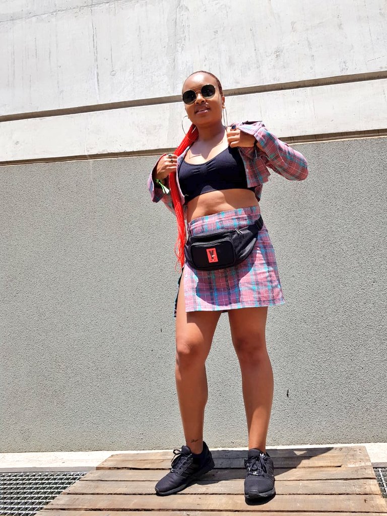 BridgetteM_10's tweet image. Rocked a @20fixTrends look @Yfm's #LYFE2019 😎👌🔥
Styled by @20fixwithodi 
#LYFE #YFM 

(Sports bra, sneakers, shades &amp;amp; accessories are mine)