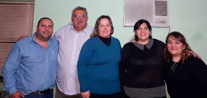 johromero's tweet photo. EL 27/10 ACOMPAÑANOS CON TÚ VOTO 🗳️
ES CON TOD☀️S Y JUNTOS POR QUIROGA ✌️QUE TRABAJAMOS POR UN DPTO MEJOR Y CON IGUALDAD DE OPORTUNIDADES PARA TODOS SUS PUEBLOS Y VECINOS.
JUAN RAMÓN #INTENDENTE
SILVIA #VICEINTENDENTA
#MARUANDRADA #JUDITHROMERO #JULIOHEREDIA #CONCEJALES✌️ https://t.co/Fq1ruvyA2S