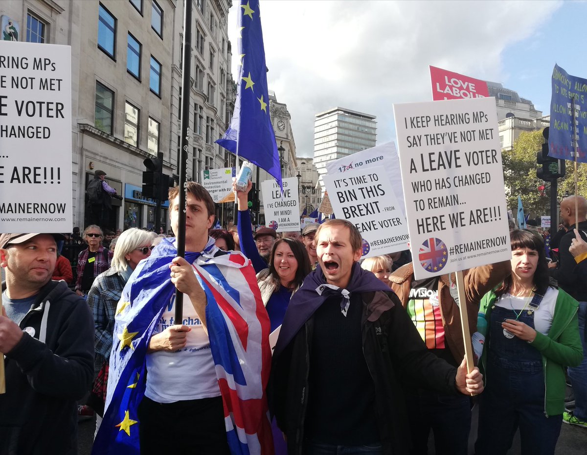 EuroMoveOs's tweet photo. @EuroMoveOsv marched with @OpenBritainShrp, @Wrexhamforeu and others, including #RemainerNow on the #LetUsBeHeardMarch in #London. Great crowds, great vibe, great speeches, and moment of the day, the announcement of the #letwinamendment result to huge cheers! @peoplesvote_uk https://t.co/3J6GD7gqaV