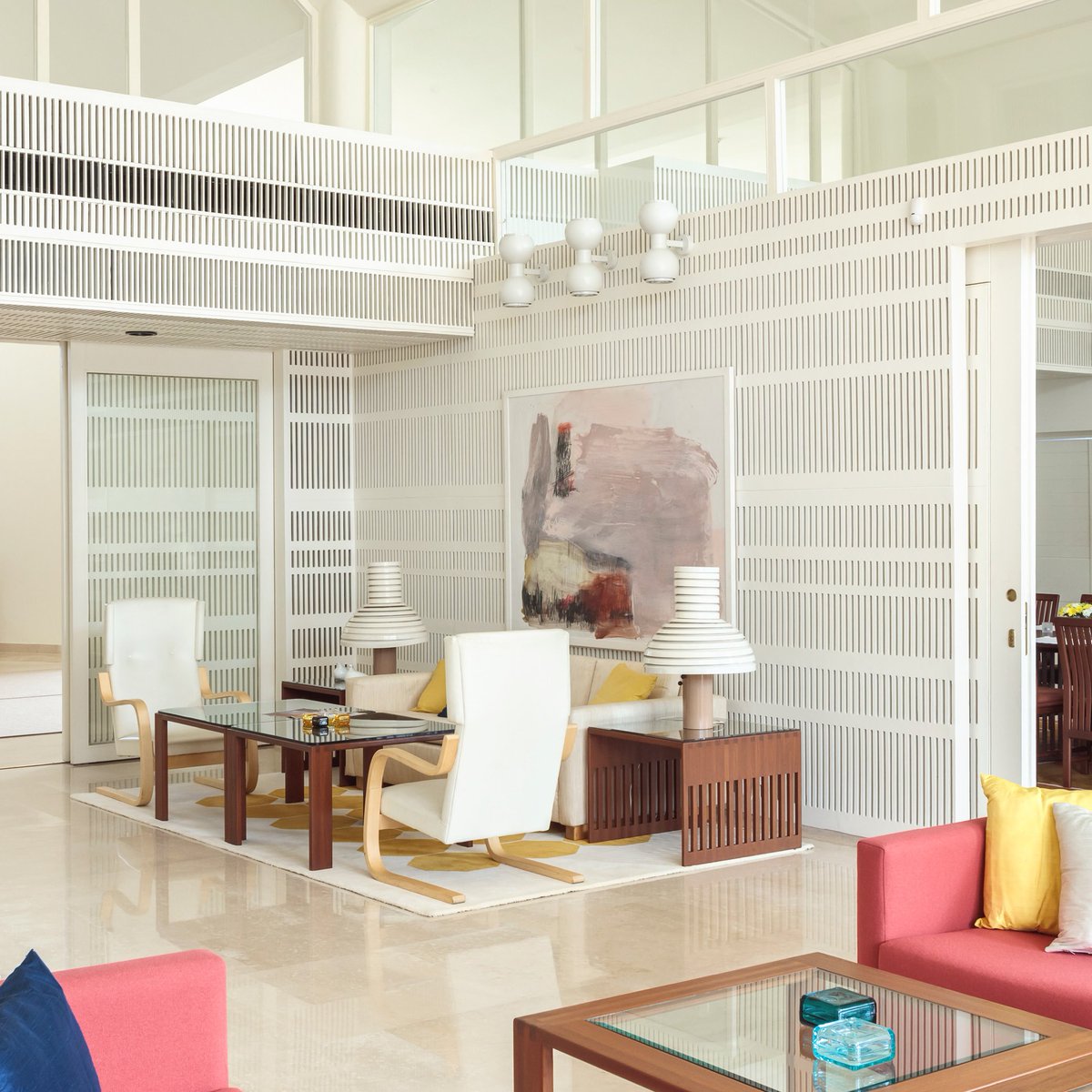ARK_Review's tweet photo. Finnish Embassy in New Delhi is one of the masterpieces of Raili and Reima Pietilä. @ALA_Architects tuned up the classic by designing the renovation in 2013–2018. More in ARK 4/19.

Photos @onarchitect https://t.co/QCwYWorW2E