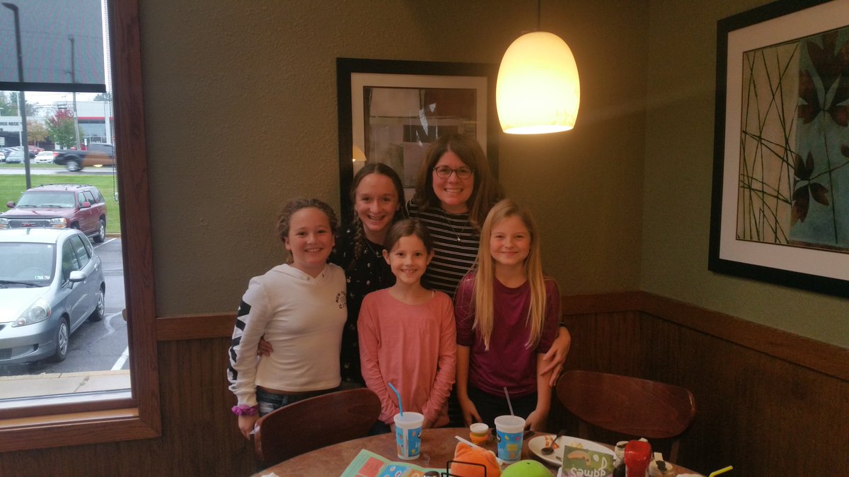 TGrexaNHSD's tweet photo. Building lasting relationships...Breakfast with former 2nd graders now 4th graders.
#blessed
#beyondtheclassroom https://t.co/Vdrs6EXo61