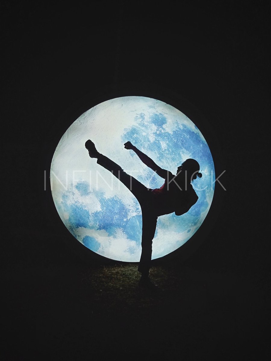 YeKhaingOo's tweet photo. #infinitykick
#YKO https://t.co/0v2WxEe8F7