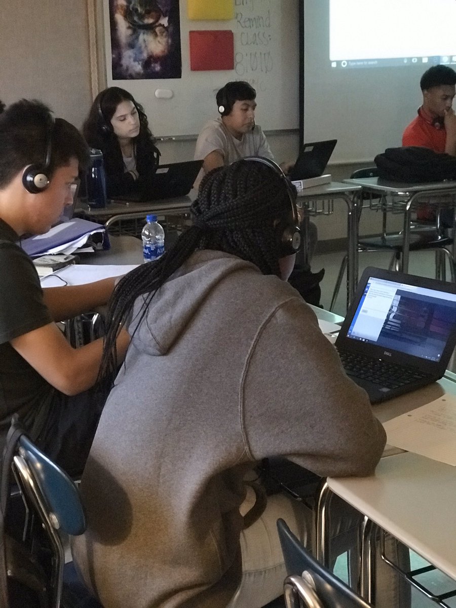Miss_OConnor_H's tweet photo. Today we are using @playposit to discuss how even music videos are arguments.
#EverythingIsAnArgument https://t.co/aG8WYegyUc