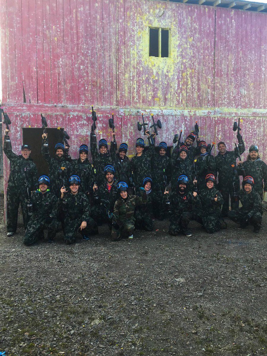 UbisoftSaguenay's tweet image. Ce weekend, nous avons échangé nos manettes de jeu contre des airsoft. 

Nous avons eu beaucoup de plaisir! 🤪

#lifeatubisoft
