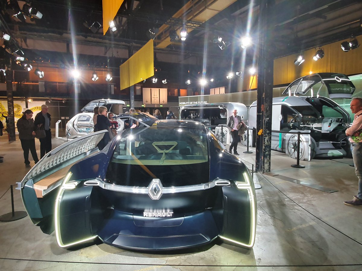 MaartenvBiezen's tweet photo. Mobility of the Future @Renault_NL #Designbeurs https://t.co/xTA3GdojcV