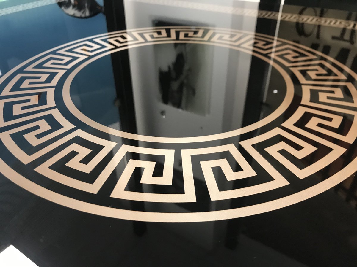 Glass printed tabletop and base.

Available in different prints including spirals, waves, tilings, and nature patterns such as trees, rivers, mountains, shells, clouds, leaves, lightning, and more.

To order yours call us on 0191 418 1241.

#glassprinting #northeast