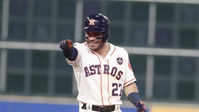 ElNacionalWeb's tweet image. #ENDeportes 6 peloteros y 2 coaches tendrá Venezuela en la Serie Mundial bit.ly/2p2eBkX