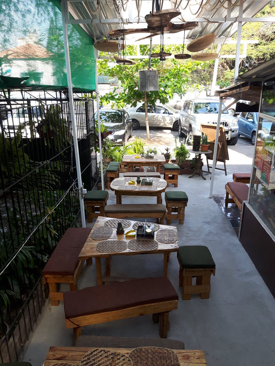 KwetuMaputo's tweet image. Home&apos;s #NewLook #Done...
We&apos;v got you more #OutDoors #Space with a #Chilled #HomeComfort for this coming #Summer2019😎

#NewLook #OutDoors #Confortable #Colorful #Authentic #EastAfricanFood #MadeWithLove  #Kwetu #Home #Kwetunians #KaribuniKwetu #MaputoLife #Mozambique2019🇲🇿