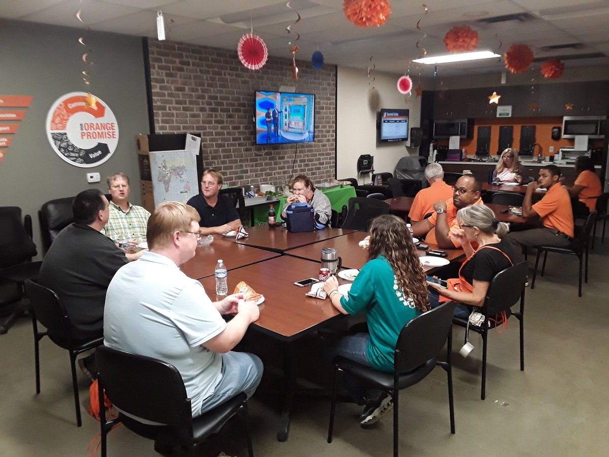 Met store share a meal day