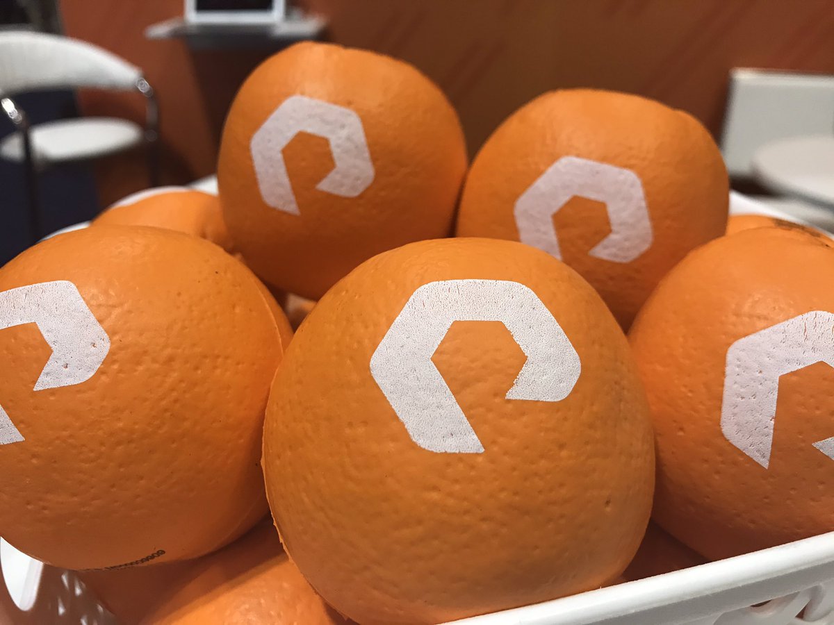 SamMarraccini's tweet image. .@PureStorage check out the #moderndataexperience at #GartnerSYM the expo hall is officially open!