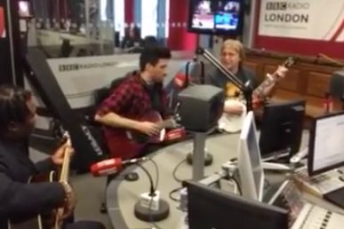 When I played my song ‘Monday Love’ on the Robert Elms show! Hoping go back and play a new song from my forthcoming album!!