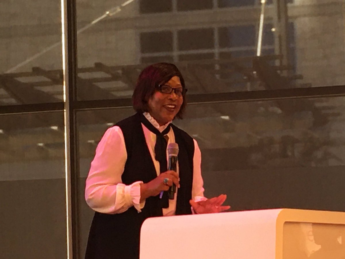 vkajones's tweet image. How does @AISDSupt prekick off #hourofcode2019 & the #codingforgood theme? Well with a collaborative event w students @AnnRichardsStar using @codeorg AppLab to CREATE #codingforacure @SusanGKomen @kelsey_erwin @aisdtdt @AISDGifted @kdhodges18 @codeorg @AustinISD_OID
