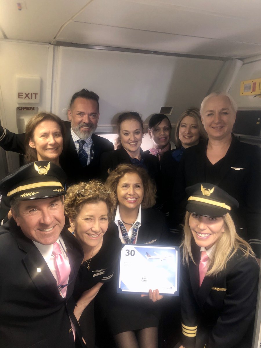 EwrKatieroth's tweet photo. “It’s amazing how time flies” -Ana. Happy 30th anniversary with United, Ana! #BeingUnited #ualifsbaseEWR @EWR_SW @StacyC_United https://t.co/0b3eCCy8iC